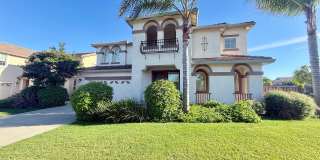 New listing! Bright and Spacious, Close to Parks and Trails Gallery 1