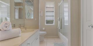 5323 SW 28th Place Gallery 21