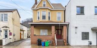 1738 Main Street Gallery 22
