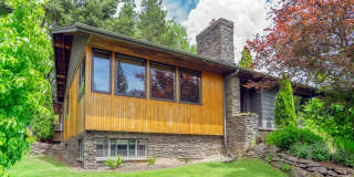 2 Level Mid-Century home for lease! Tour today! Gallery 1