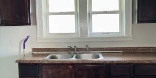 Charming 3-Bedroom Property in Prime Location Gallery 24