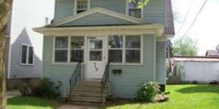 713 Elmore Street Gallery 1