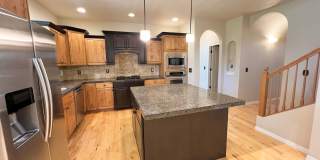 5 Bed 3 Bath Bridge Tower Beauty Gallery 11