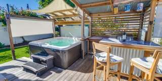***VACATION HOME AVAILABLE FROM MAY 15TH- OCTOBER 31ST*** MONTH TO MONTH Gallery 37