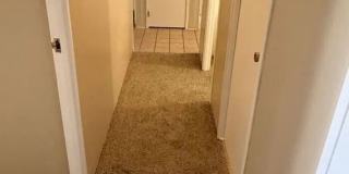 Great Condo and Location in Aurora Gallery 6