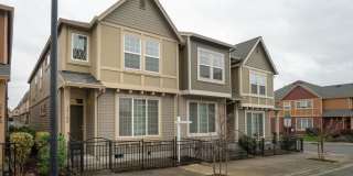 Beautiful Elmonica 3BR/2.5BA Townhouse w/ Front Fenced Patio + 2-Car Garage + Clubhouse/Fitness Center + W/D + Pets Welcome!! Beautiful Elmonica 3BR/2.5BA Townhouse w/ Front Fenced Patio + 2-Car Garage + Clubhouse/Fitness Center + W/D + Pets Welcome!! Gallery 1