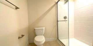 ALMOST NEW, SUPER CLEAN 2 BED, 2.5 BATHS, WOOD FLOORS, STAINLESS STEEL APPLIANCES, CLUBHOUSE WITH POOL Gallery 10
