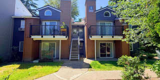 Saybrook Condo! 1 Bed/1 Bath with In-Unit Washer & Dryer & Covered Patio! Gallery 3