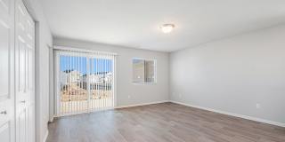 1002 Maple Avenue Gallery 17