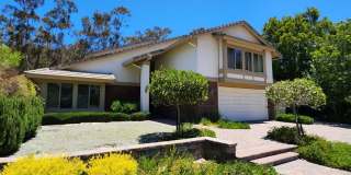 4 Bedroom House in Scripps Ranch South Of Pomerado(Crown Pointe) Gallery 1