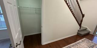 560 Lancaster Dr Gallery 3