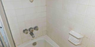 6400 EDGEMERE Boulevard unit: 8A Gallery 11
