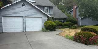 $3850.00 3 Bedroom 2.5 Bath Modern Style Home in Kirkland Gallery 28