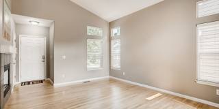 Gorgeous light and bright home in desirable Hearth neighborhood Gallery 29