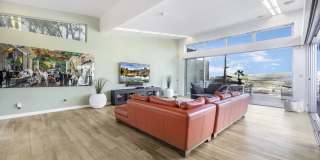 7275 Mulholland Dr Gallery 13