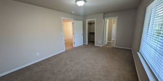 Great four bedroom home in Aloha! OPEN HOUSE on Friday, 6/19 from 11 am to 1 pm!! Gallery 22