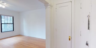 5300-5308 S. Hyde Park Boulevard Gallery 32