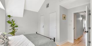 320 Ocean Park Avenue Gallery 22