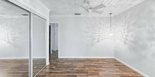 4431 Ocean Boulevard Gallery 16