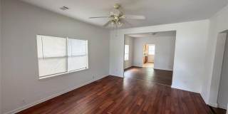 114 E Hull Street Gallery 8