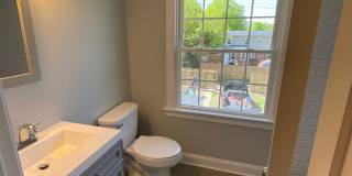 Updated 4 Bedroom Home Convenient to Carytown, Byrd Park And More. Available In July Gallery 17