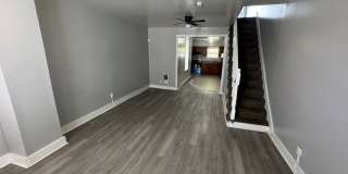 2 bedroom 1 bath w/ an additional room 2 bedroom 1 bath w/ an additional room Gallery 1