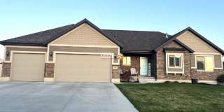Beautiful 6 Bedroom Home in West Jordan! Gallery 1