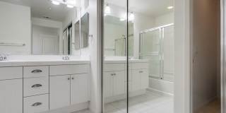 Available Now! Tri-Level 3 Bedroom 3.5 Bath Townhome!! Gallery 36