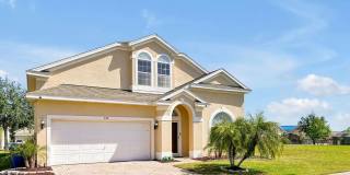 Stunning Fully Furnished and Decorated home in Davenport with Private Pool! Gallery 1