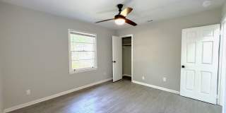 3/1 Near South Alabama Campus Gallery 25