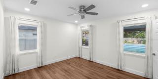 402 ERIE Avenue Gallery 47