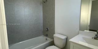 813 NE 211th St Gallery 12