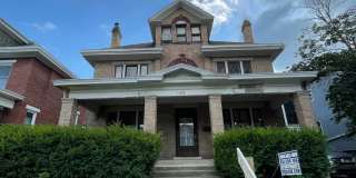 Large Brick 7 bedroom home Gallery 1