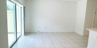 Modern 3 Bed / 2.5 Bath Townhome – Move-In Ready Gallery 9