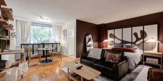 Quebec House Gallery 8