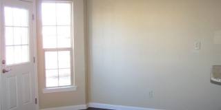 1013 Rice Street Gallery 5