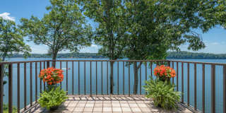 4336 Lakeshore Lane 4336 Lakeshore Lane Gallery 1