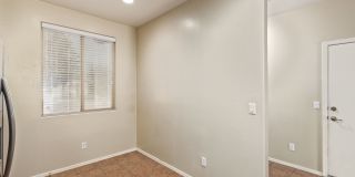 Attractive 3 bed, 2 bath home Gallery 13