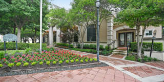 St. Moritz Apartments Gallery 4