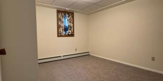 5 Bedroom, 3 Bathroom, 2 Car Garage in North Pole - FUEL INCLUDED! Gallery 10