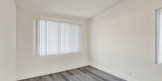 Serrano Apartments Gallery 28