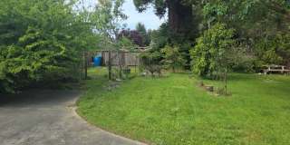 3BD/2BA Eureka home is close to Sequoia Park, boasts infrared sauna! Gallery 31