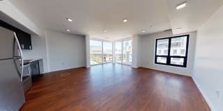 9 E Mt. Royal Gallery 13