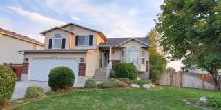 STUNNING 5 bdrm. Single Family Home! BEST Price Around! Gallery 1