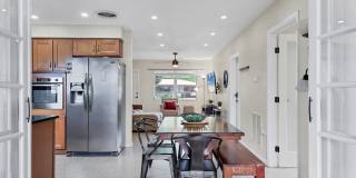 Charming 3 Bed/2 Bath + Den Home in Ringling Park – Minutes to Downtown Sarasota! Gallery 10