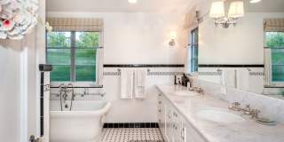 408 17TH St Gallery 23