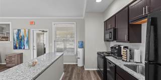 Encino Park Apartments Gallery 13