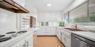 2549 Notre Dame Dr Gallery 13