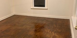 2 bedroom house in Midtown accross the street from Denton Park! Gallery 14