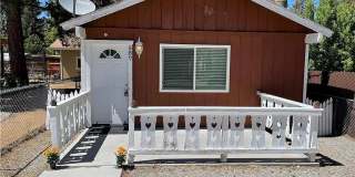 Warm  Cozy Single-Story Home in Big Bear City Gallery 1
